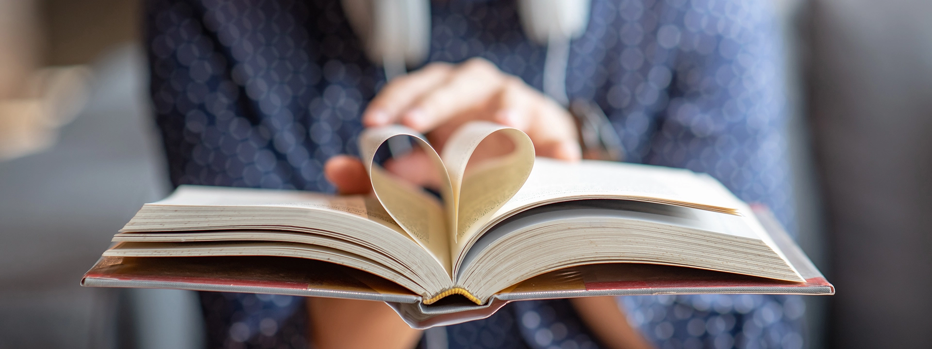 7 Tips to Help You Balance Graduate Studies and Romance